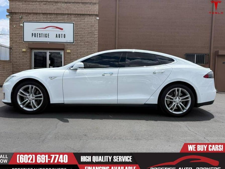 TESLA MODEL S 2016 5YJSA1E10GF131230 image TESLA MODEL S 2016 5YJSA1E10GF131230 image